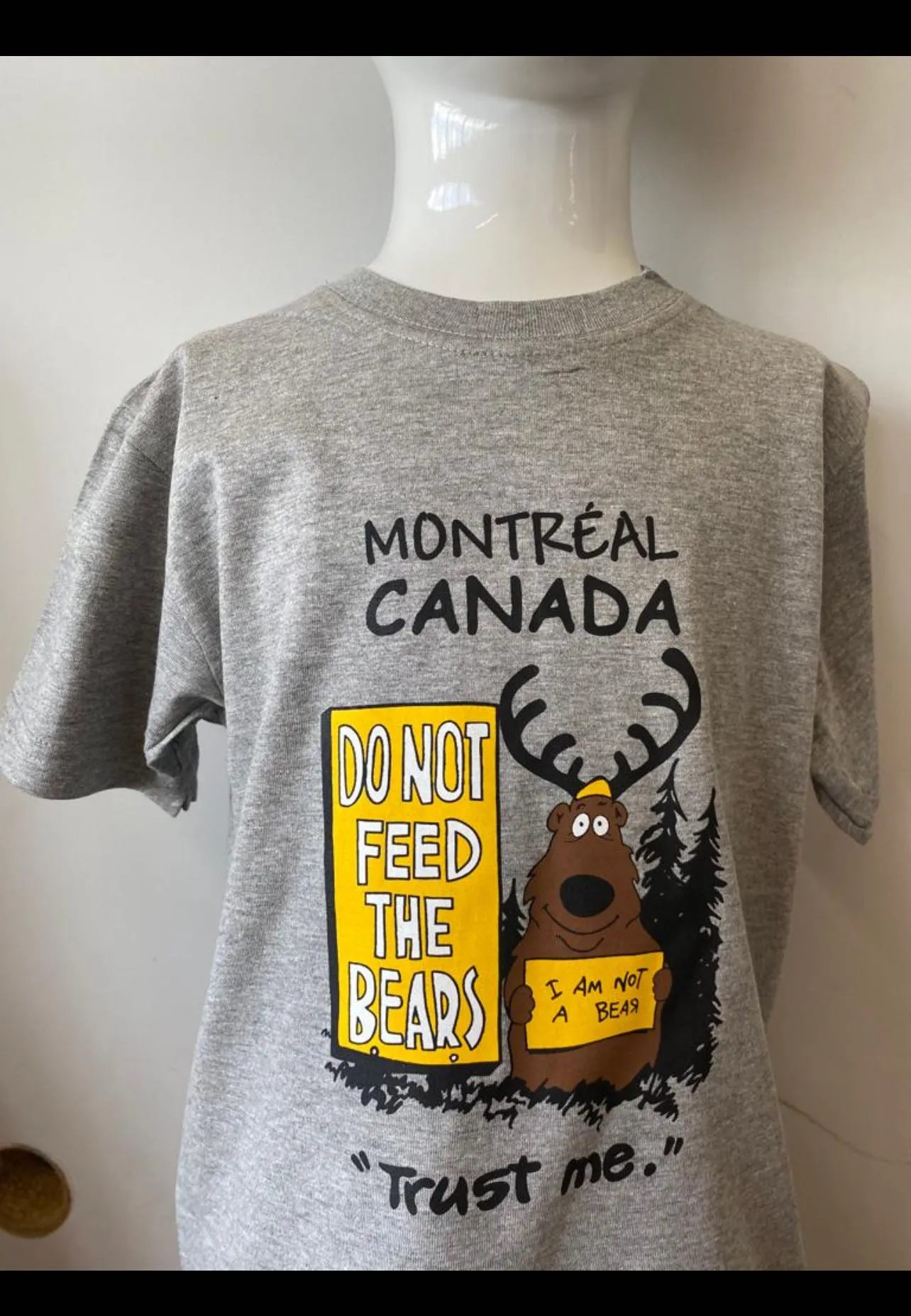 Adult Montreal Bear T-shirt - Don't Feed the Bears