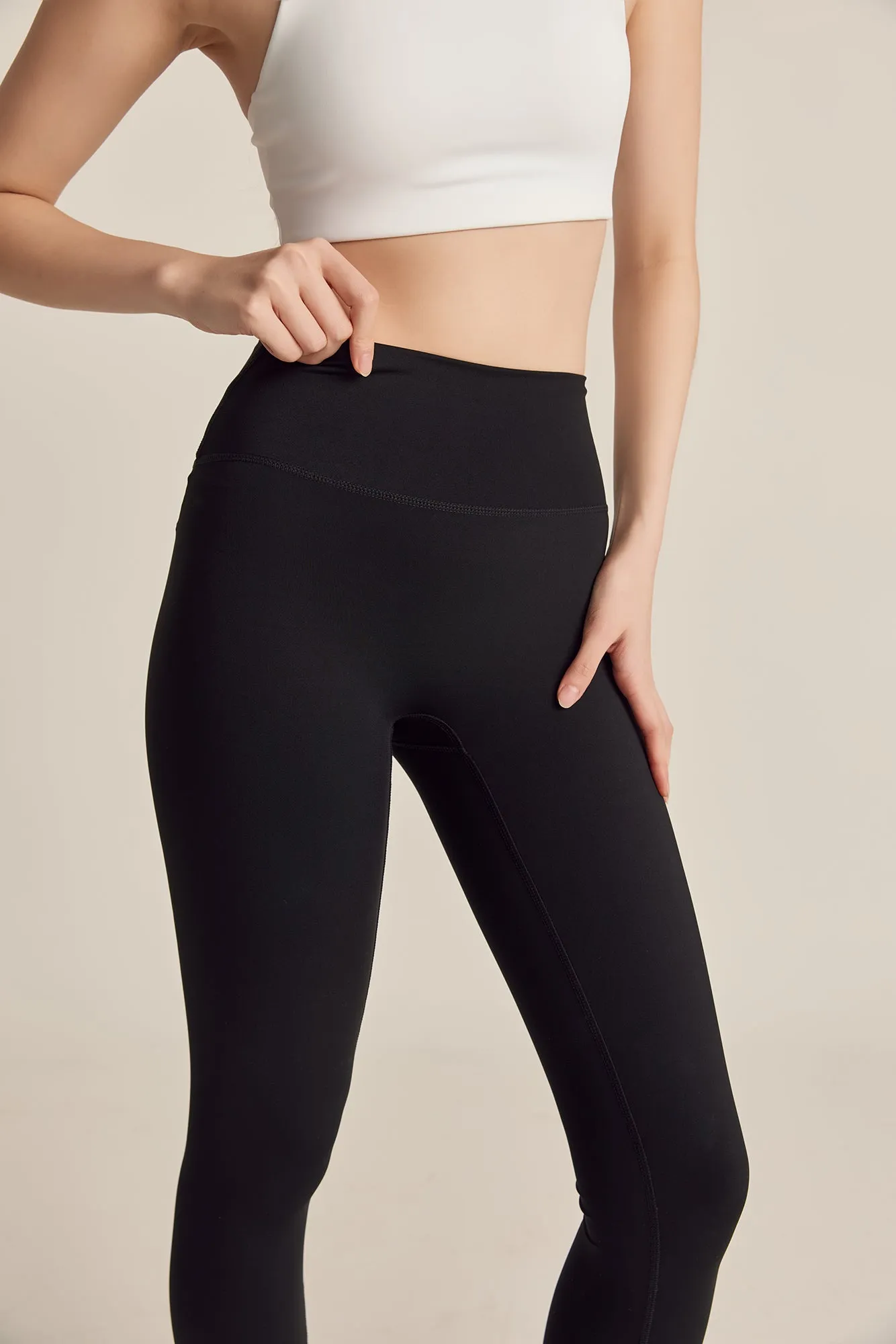 Black Sesame Full-Length Classic Leggings - Size 24