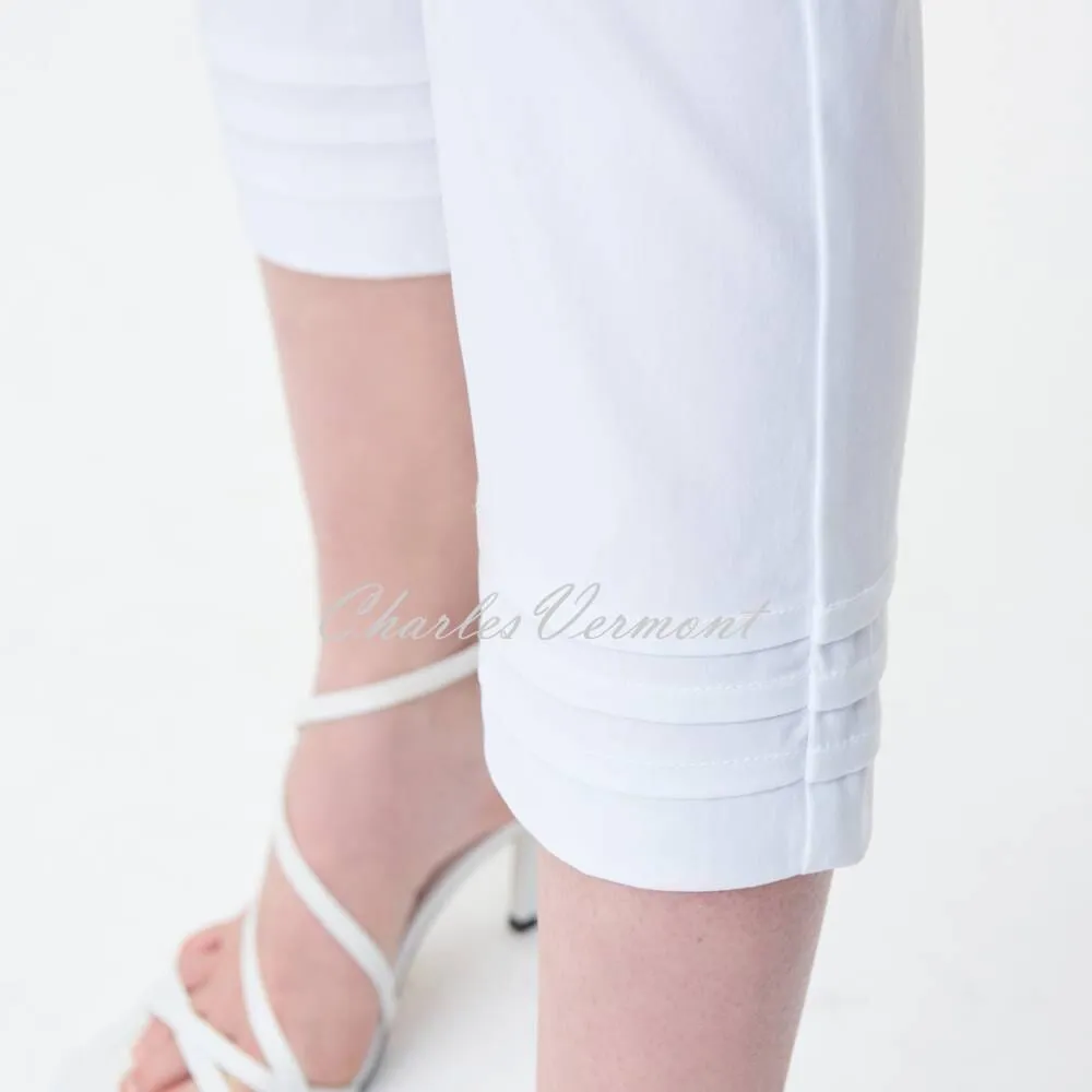 Joseph Ribkoff White Cropped Trouser with Ankle Detail - Style 231029