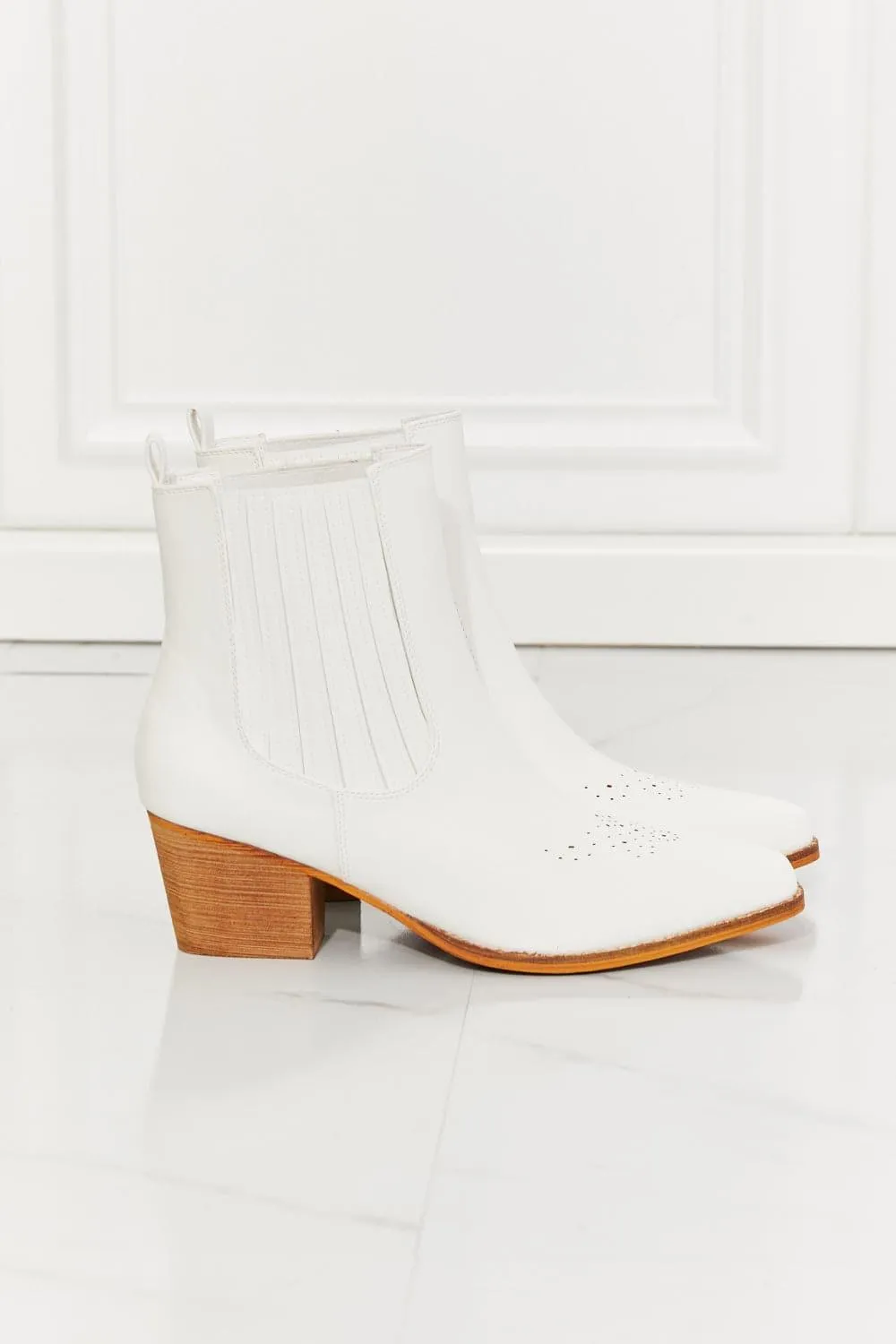 MMShoes Stacked Heel Chelsea Boot White