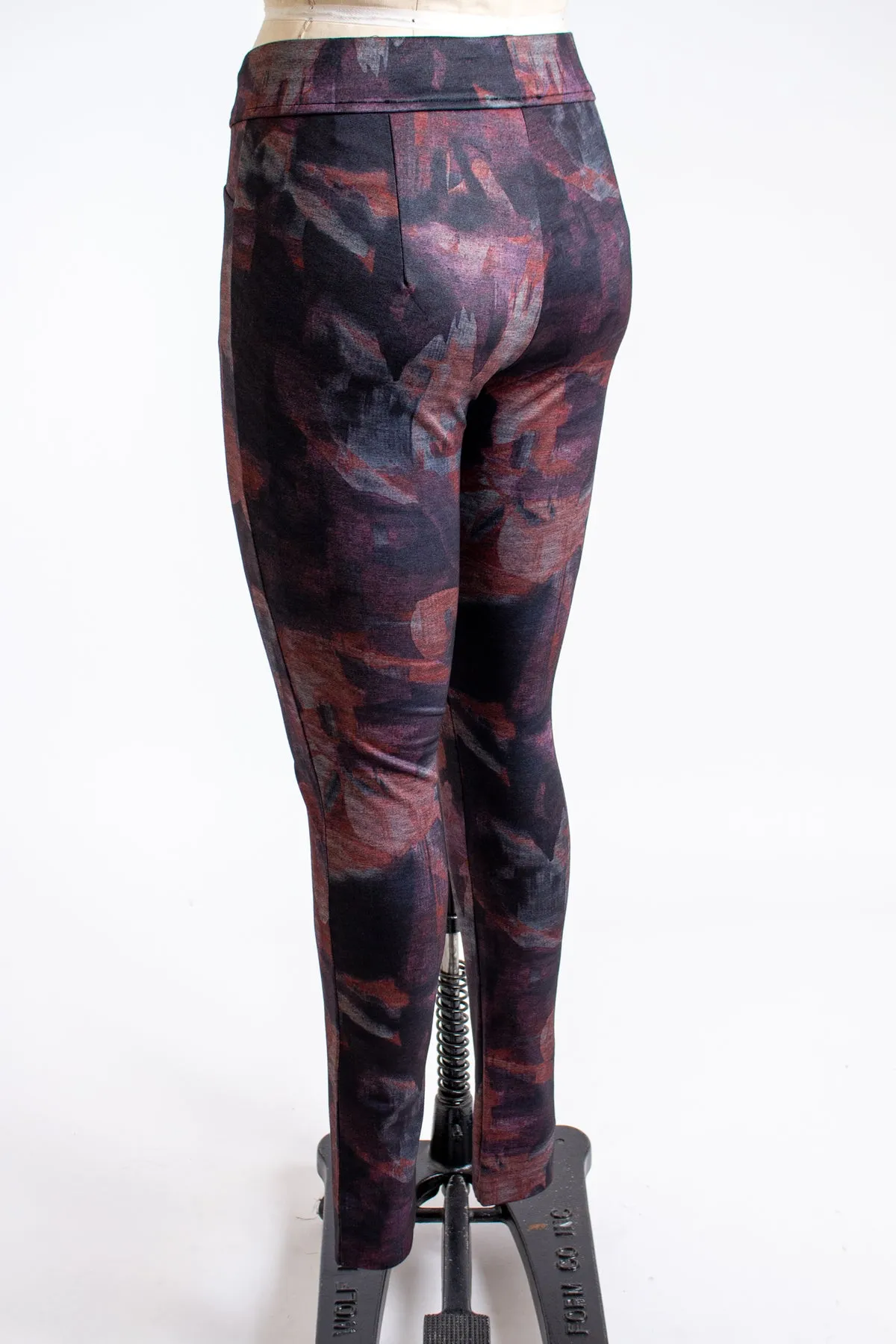 Multicolor Black and Maroon Legging