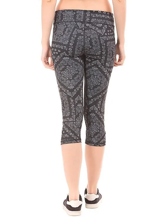 Paisley Print Capri Leggings