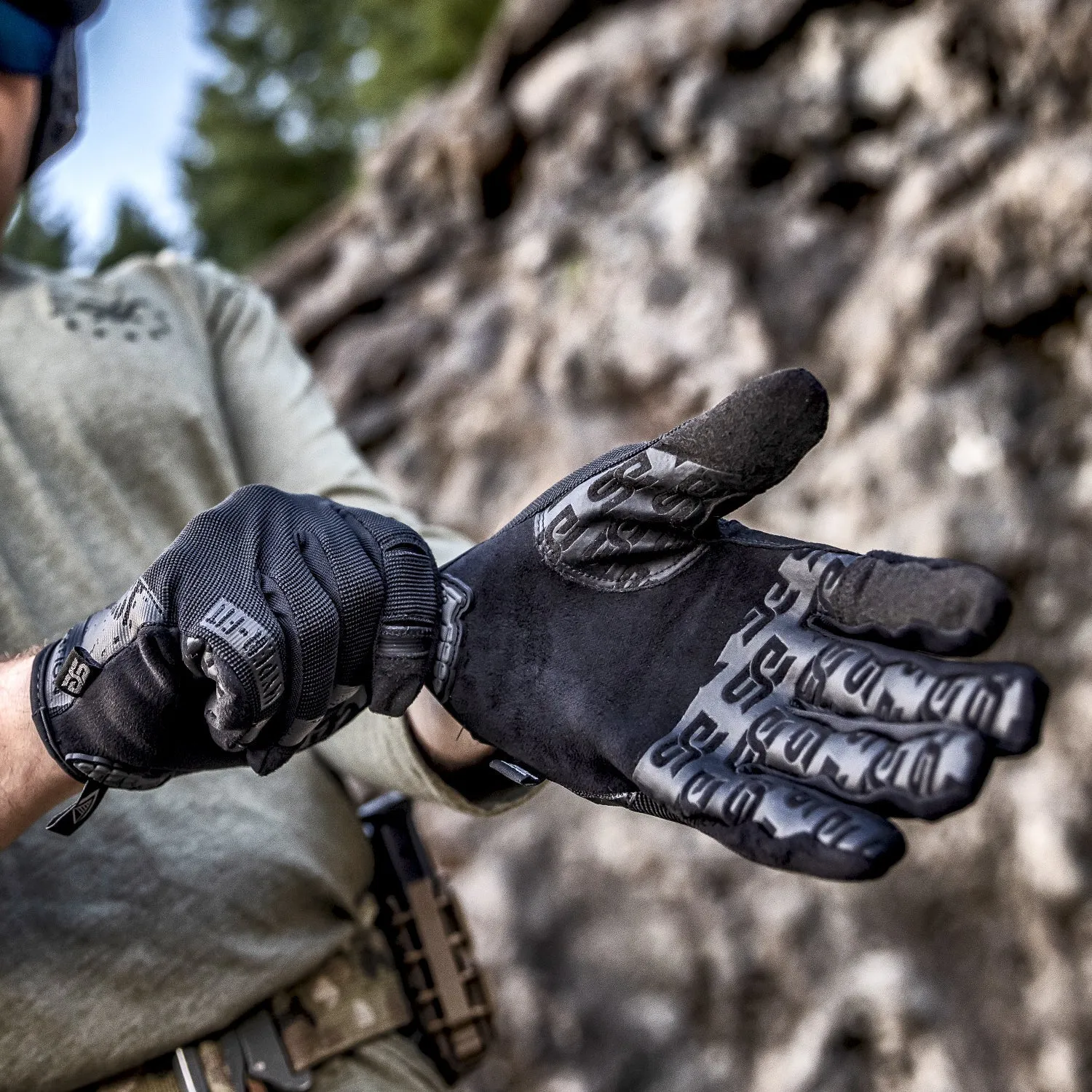 Hyper-Fit Dexterity Tactical Glove - The Impulse 2.0