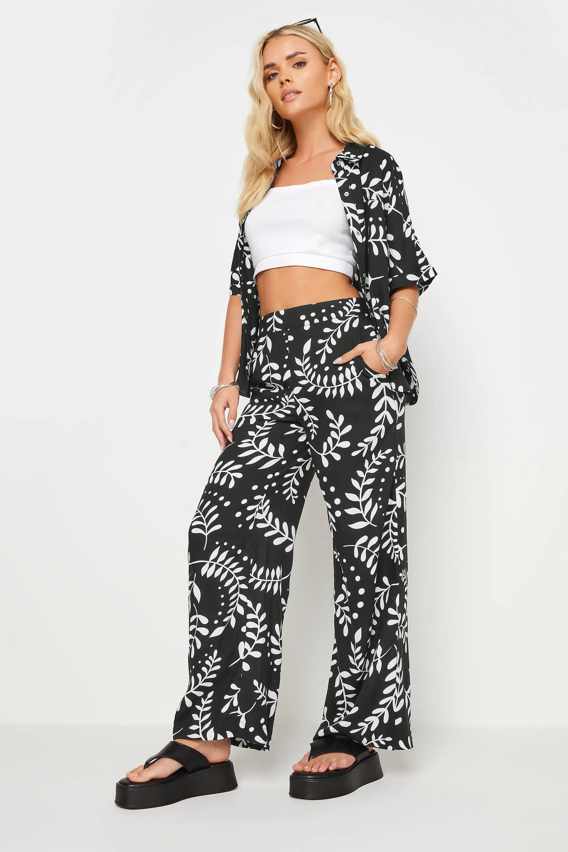 Petite Printed Wide Leg Trousers