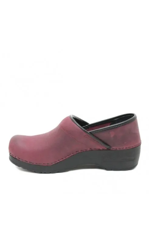 Women's Bordeaux Clogs - 7488